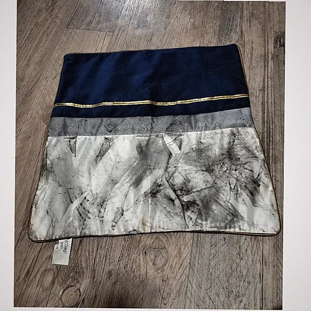 Marbled Blue/Gray/White Rectangular Pillowcase 19 x 19 in with Gold Trim